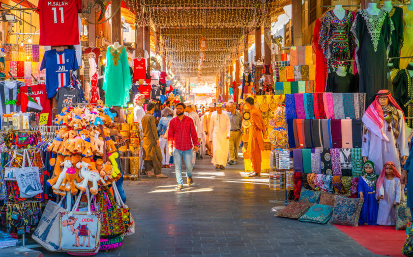 VISIT DUBAI: TOP 5 THINGS TO DO AND MUST-SEE ATTRACTIONS 8 Bur Dubai Old Souk 840x524 1