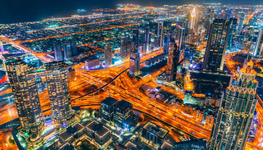 VISIT DUBAI: TOP 5 THINGS TO DO AND MUST-SEE ATTRACTIONS 4 Burj Khalifa plateforme panoramique 840x480 1