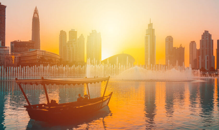 VISIT DUBAI: TOP 5 THINGS TO DO AND MUST-SEE ATTRACTIONS 6 Dubai Fountains 840x499 1