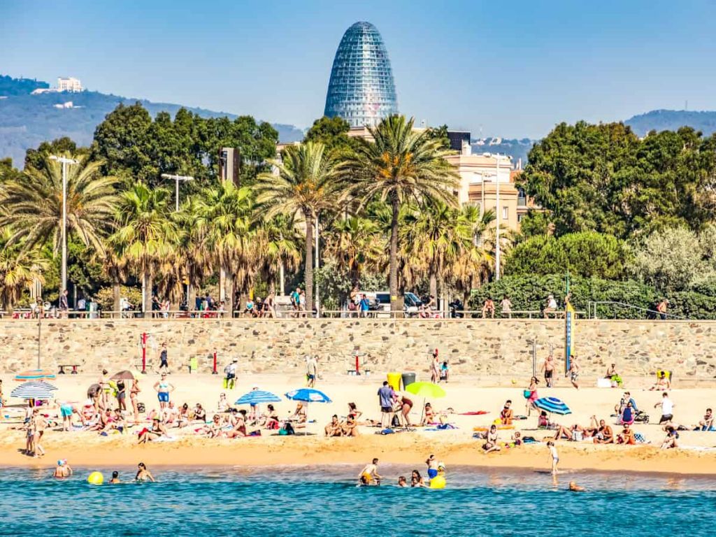 31807948 barceloneta beach from sea